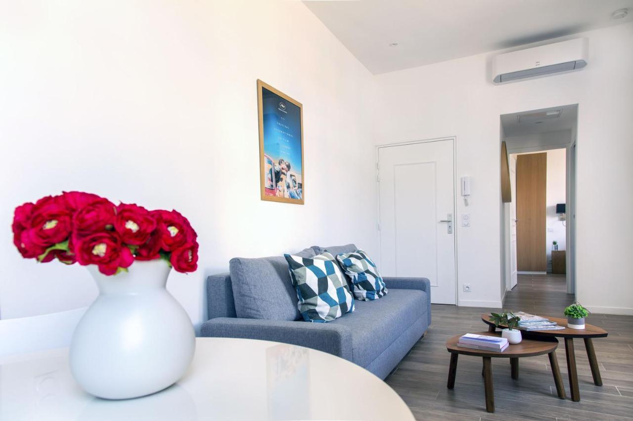 Totolulu Cannes Blue Corner Ngoại thất bức ảnh